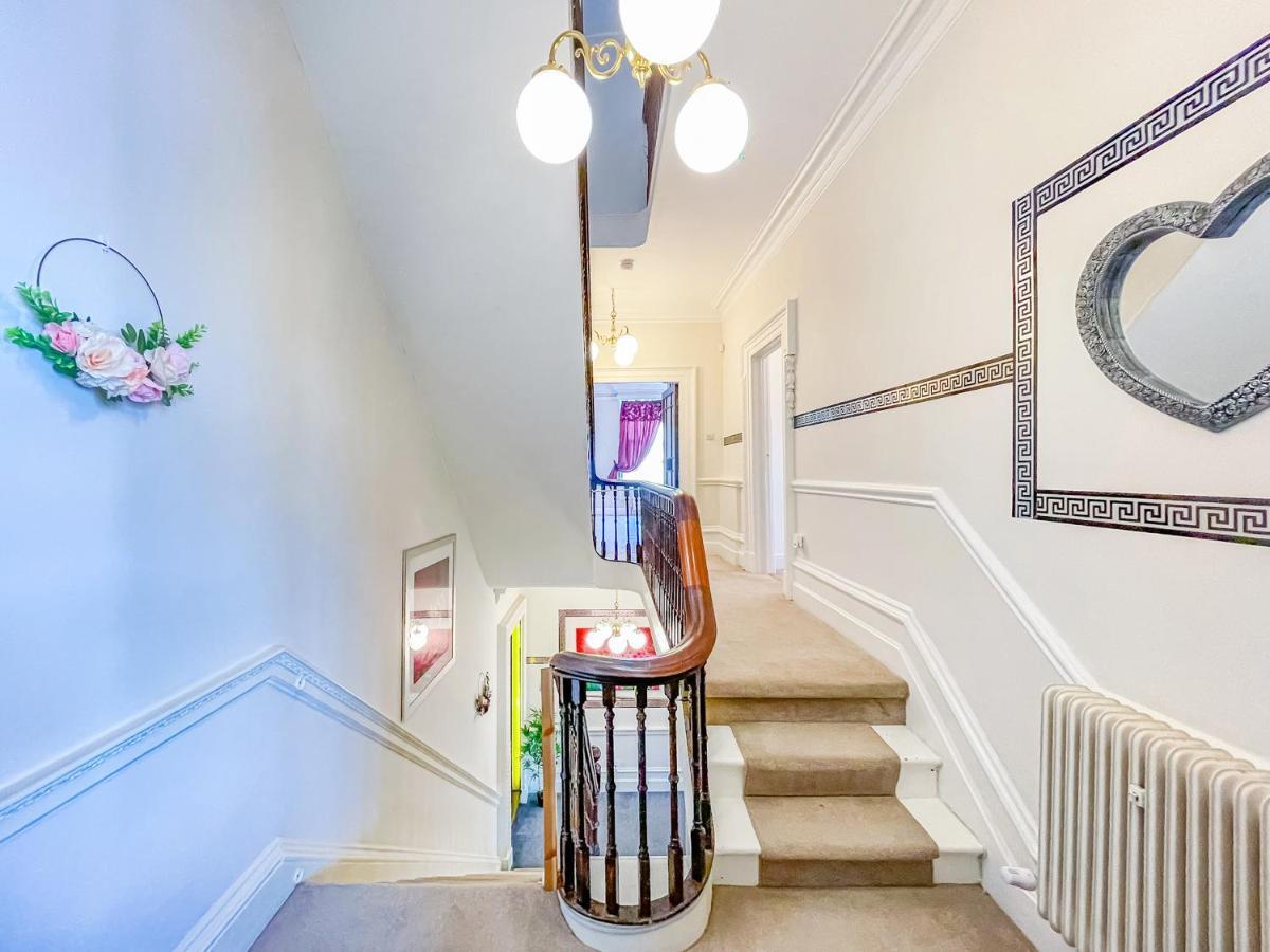 *Re9Bc* For Your Most Relaxed & Cosy Stay + Free Parking + Free Fast Wifi * Leeds  Exteriör bild